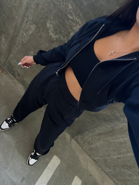 Cropped jogger set (black)