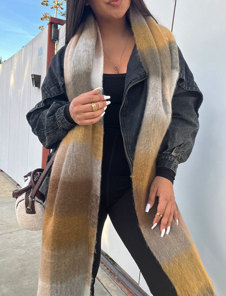 Fringed scarf (mustard)