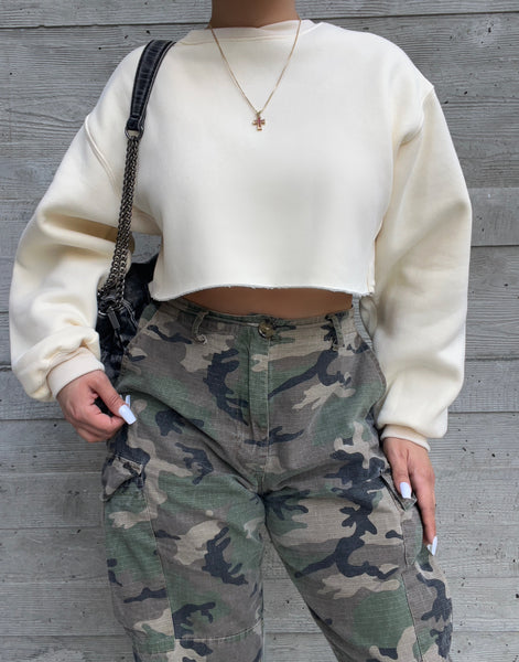 Cropped sweatshirt (cream)