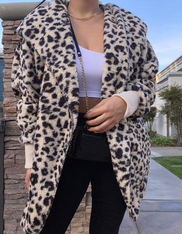 Fuzzy coat (leopard)