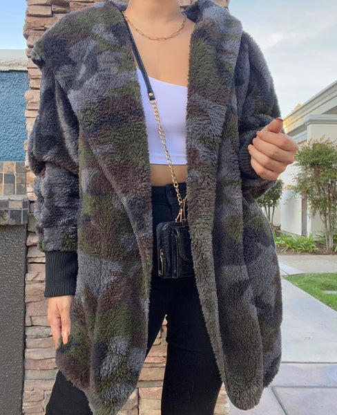 Fuzzy coat (camo)