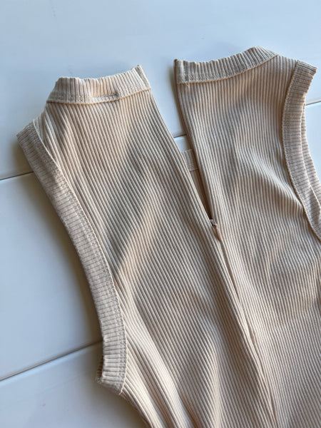 High neck jumpsuit (nude)